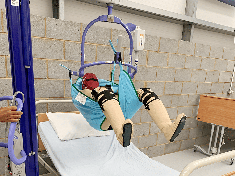 Manekin Ruth Lee Patient Handling